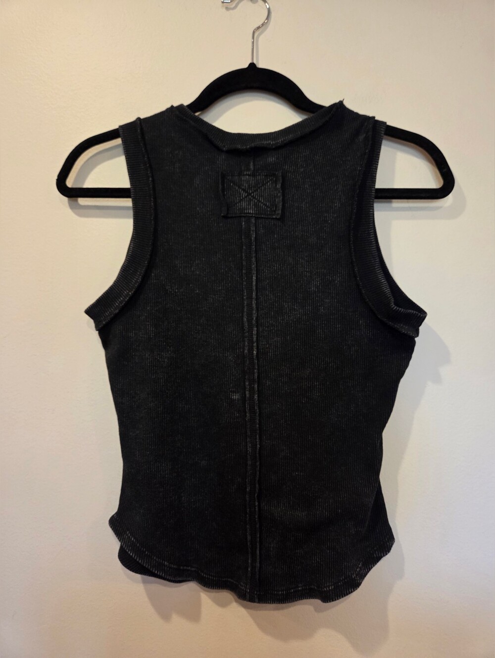 HIPPIE ROSE Ribbed Henley Tank Top - Picture 4 of 5